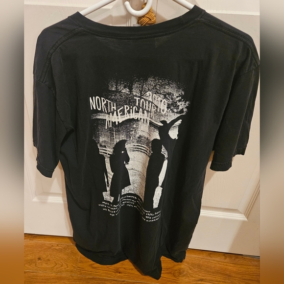 Arcade Fire 2010 Concert Tee - Picture 2 of 3